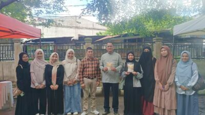 Tim Saguna Crunch Ikuti Talkshow Kewirausahaan dan Lakukan Sesi Foto Bersama Dosen PIKU USK